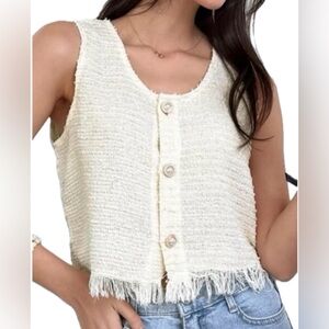 Dazy button vest. Size L